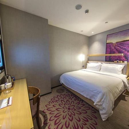 Lavande Hotel Taixing Jiangping Road Exterior photo